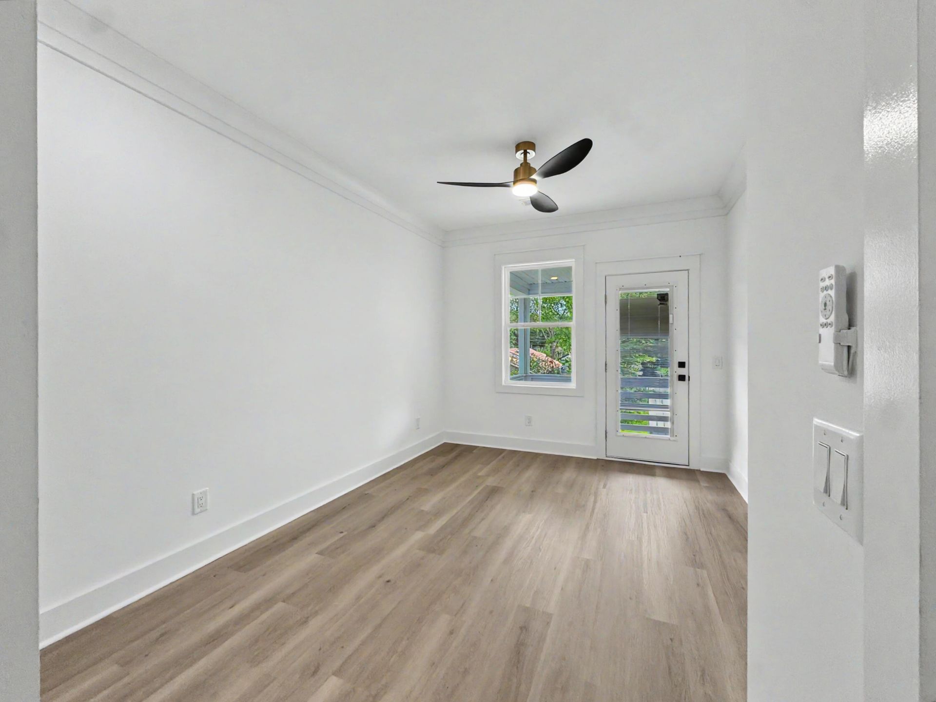 2629 Bonds Avenue Photo 33