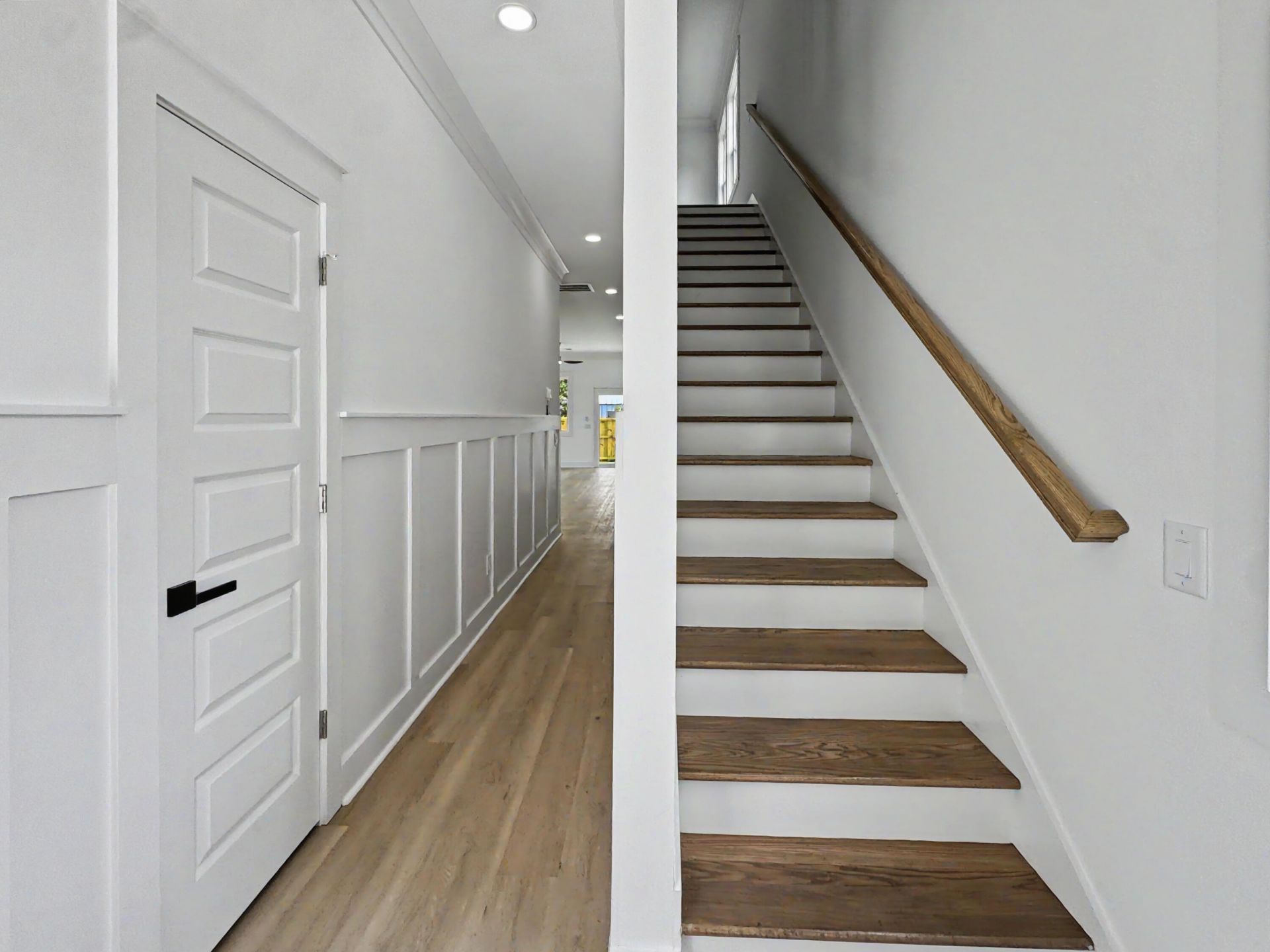 2629 Bonds Avenue Photo 7