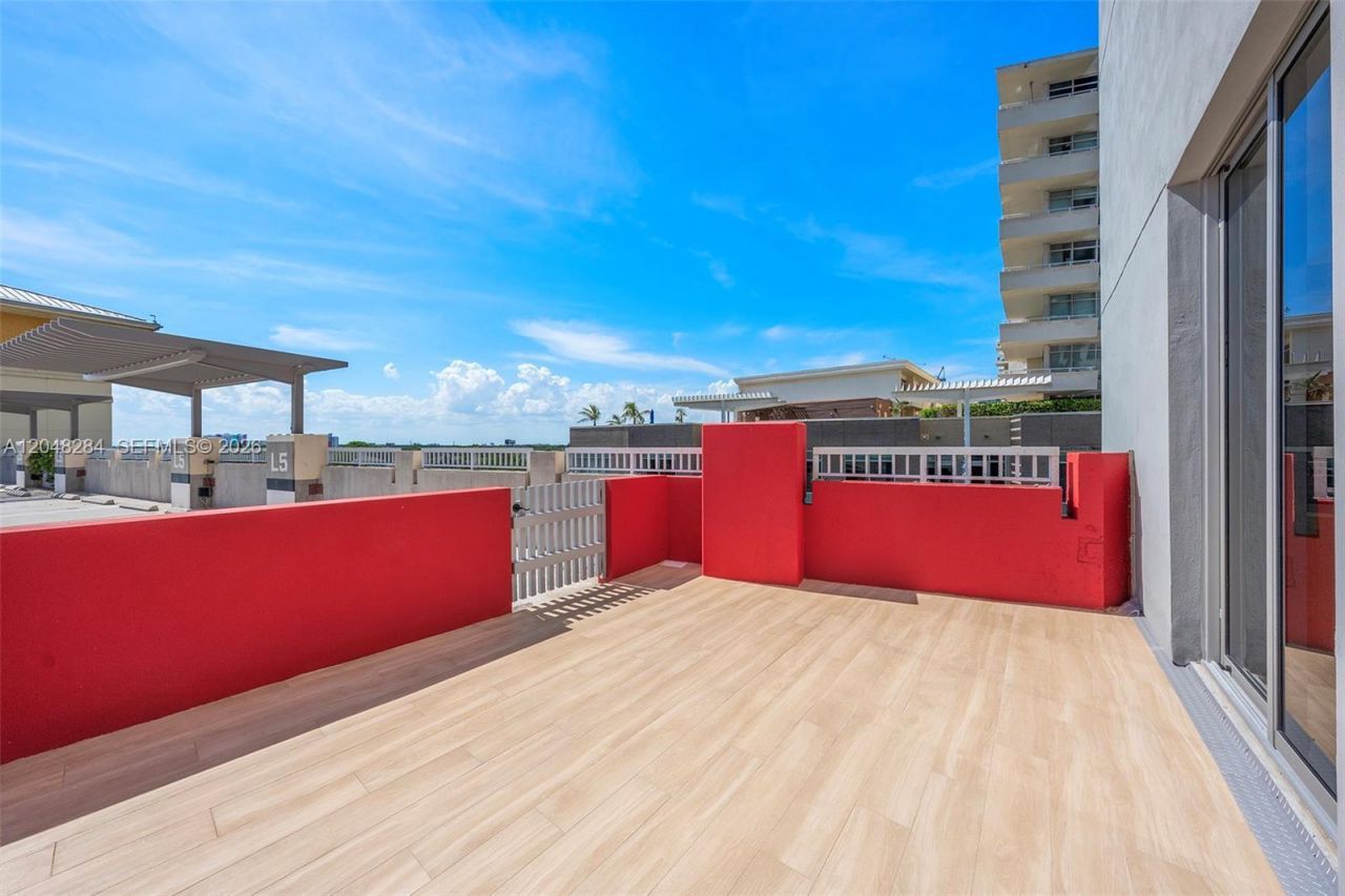 90 NE 32 , Unit 514, Miami, FL 33127 Photo