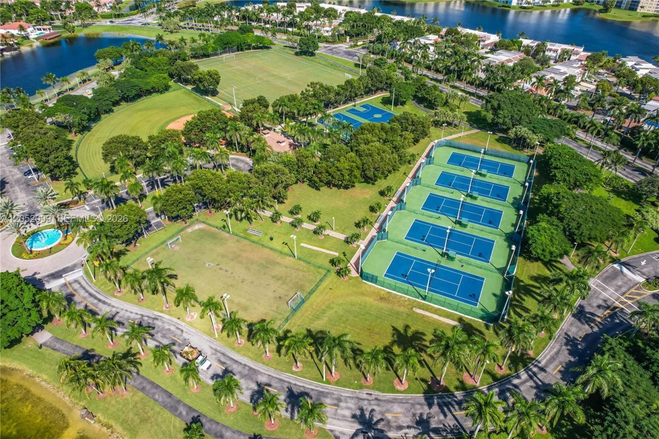 10700 NW 66th St , Unit 407, Doral, FL 33178 Photo