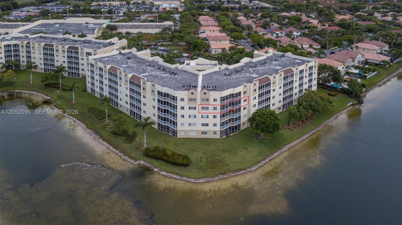 10700 NW 66th St , Unit 407, Doral, FL 33178 Photo