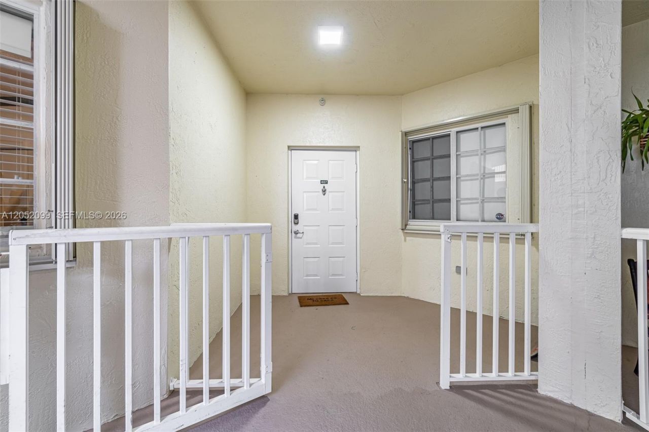 10700 NW 66th St , Unit 407, Doral, FL 33178 Photo