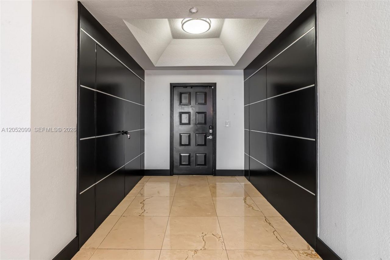 10700 NW 66th St , Unit 407, Doral, FL 33178 Photo