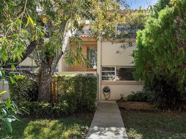 14293 Kendale Lakes Cir , Unit 14293, Miami, FL 33183