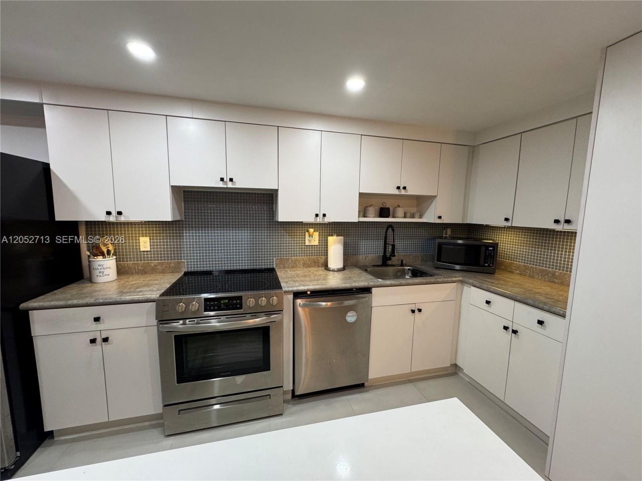14293 Kendale Lakes Cir , Unit 14293, Miami, FL 33183 Photo