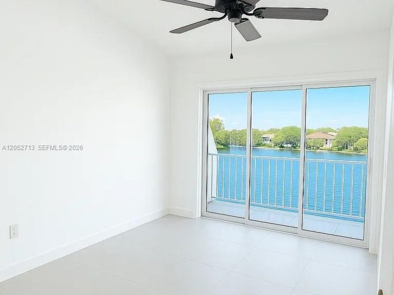 14293 Kendale Lakes Cir , Unit 14293, Miami, FL 33183 Photo
