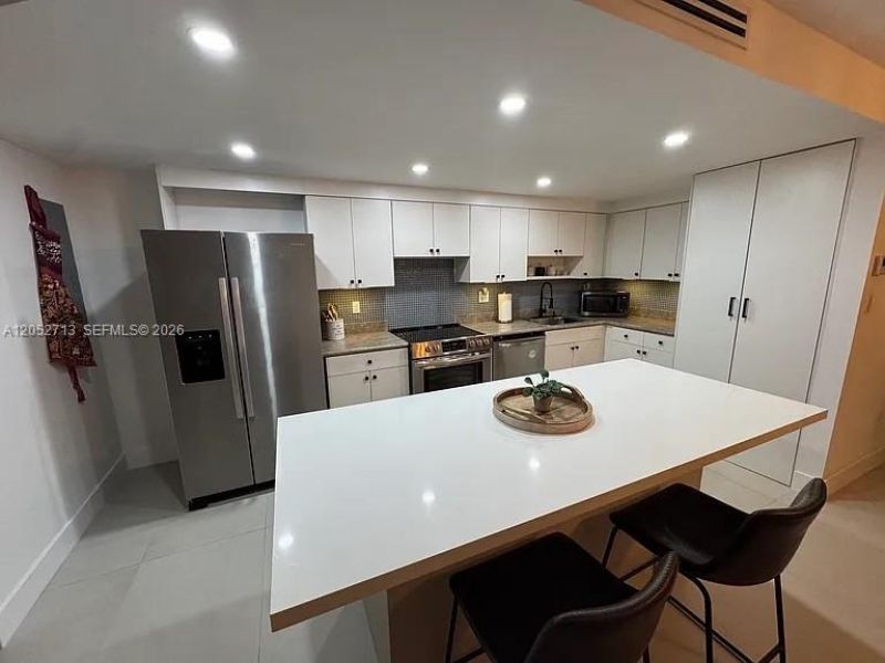 14293 Kendale Lakes Cir , Unit 14293, Miami, FL 33183 Photo