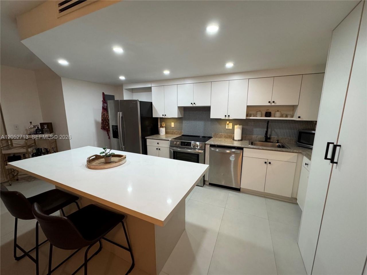 14293 Kendale Lakes Cir , Unit 14293, Miami, FL 33183 Photo