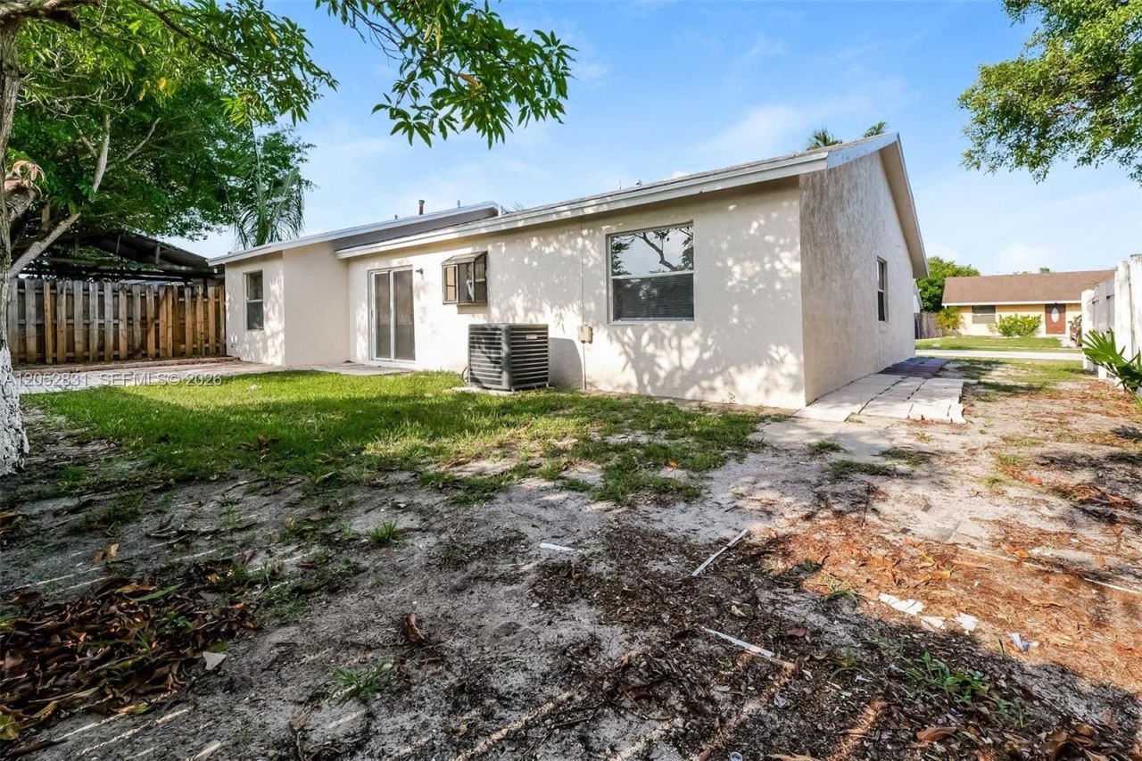 6004 Westfall Rd , Lake Worth, FL 33463 Photo