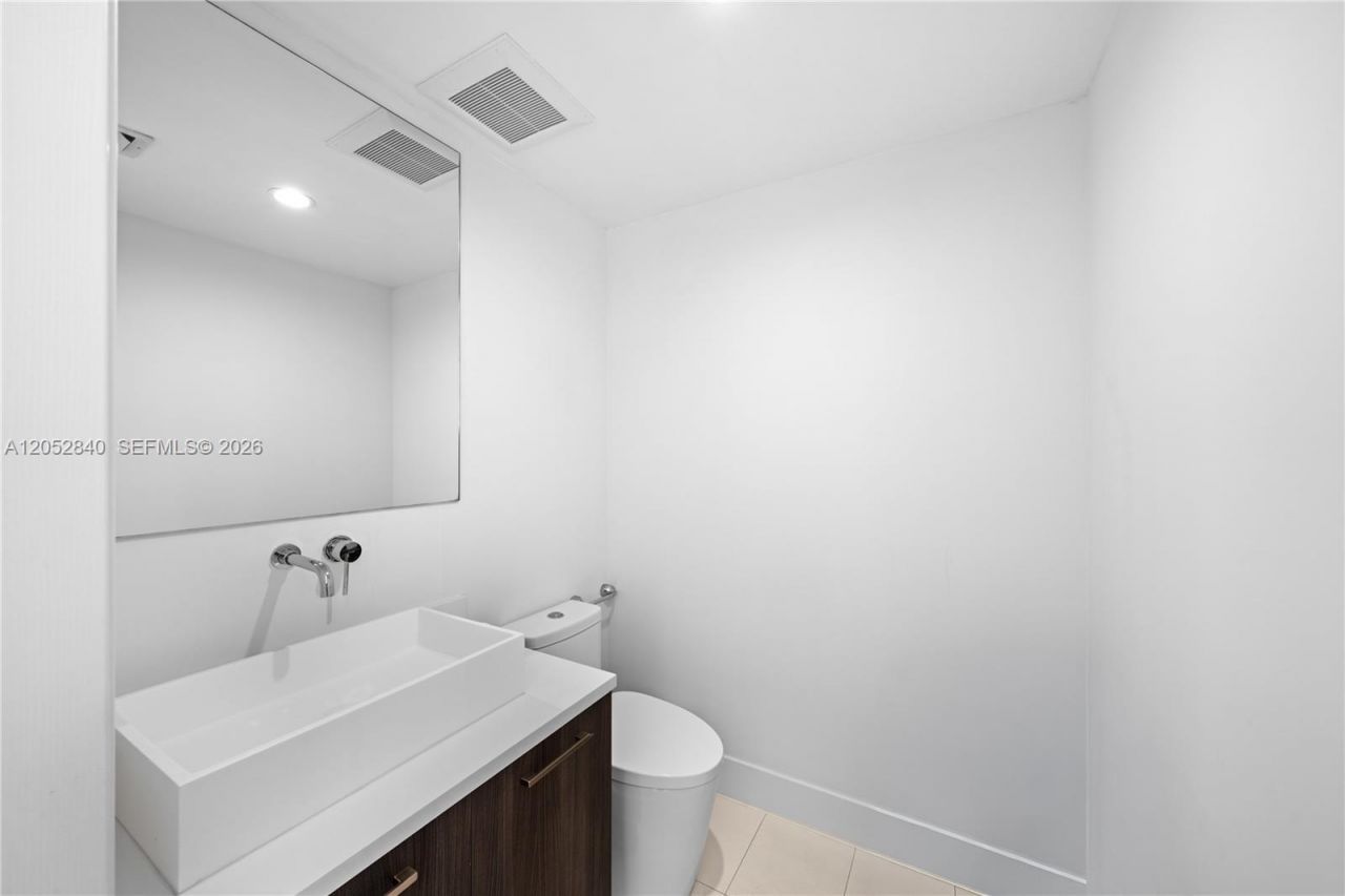 1150 102nd St , Unit 506, Bay Harbor Islands, FL 33154 Photo