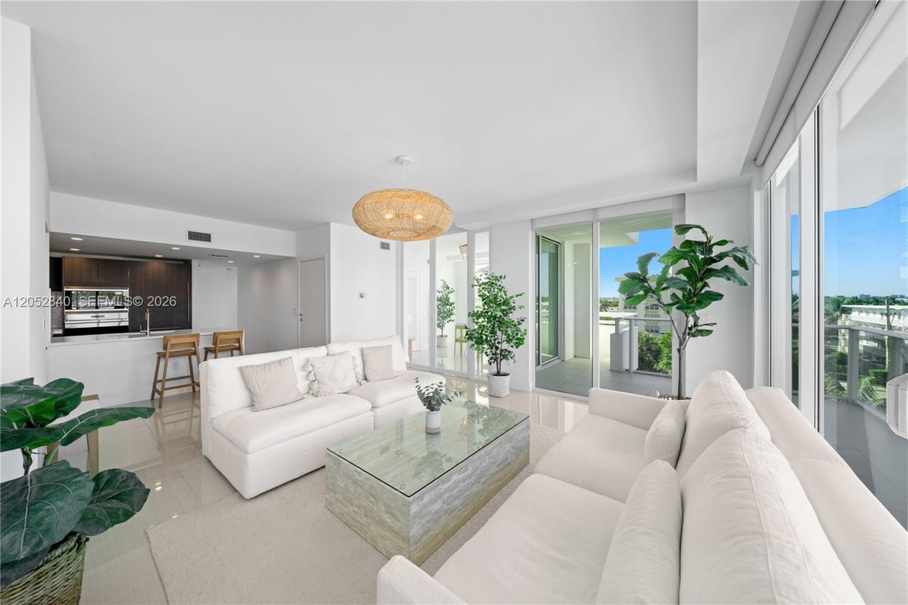 1150 102nd St , Unit 506, Bay Harbor Islands, FL 33154 Photo