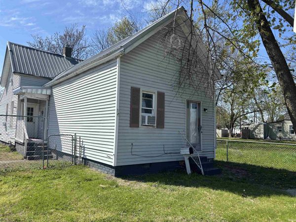 1800 N 6th Avenue, Evansville, IN 47710