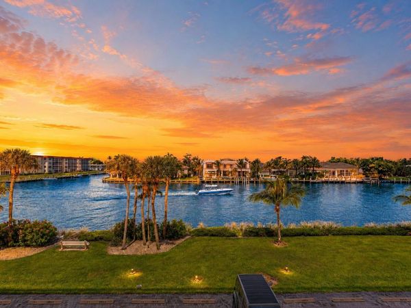 1160 Hillsboro Mile, Unit 205, Hillsboro Beach, FL 33062
