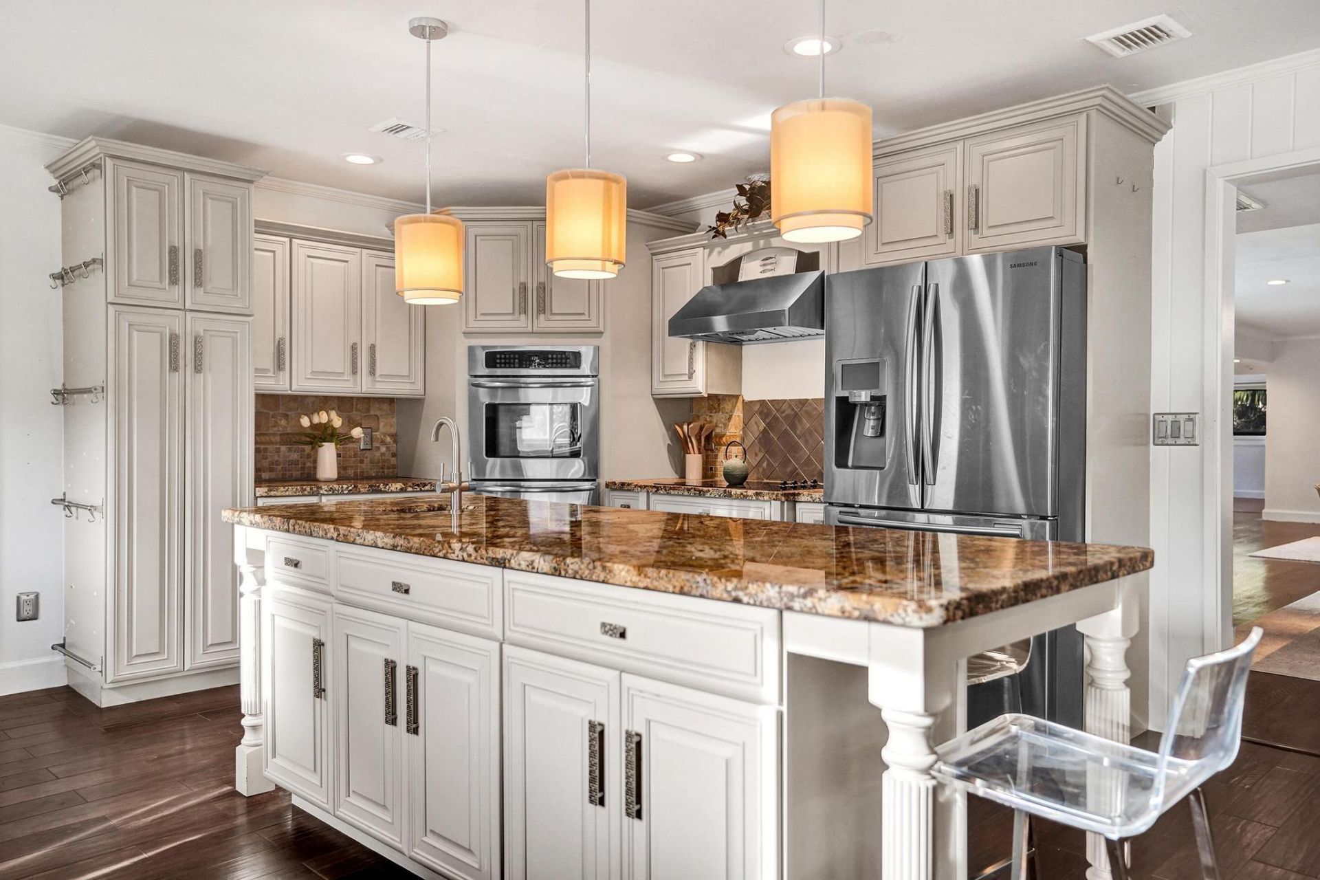 10 Minnetonka Road, Sea Ranch Lakes, FL 33308 Photo