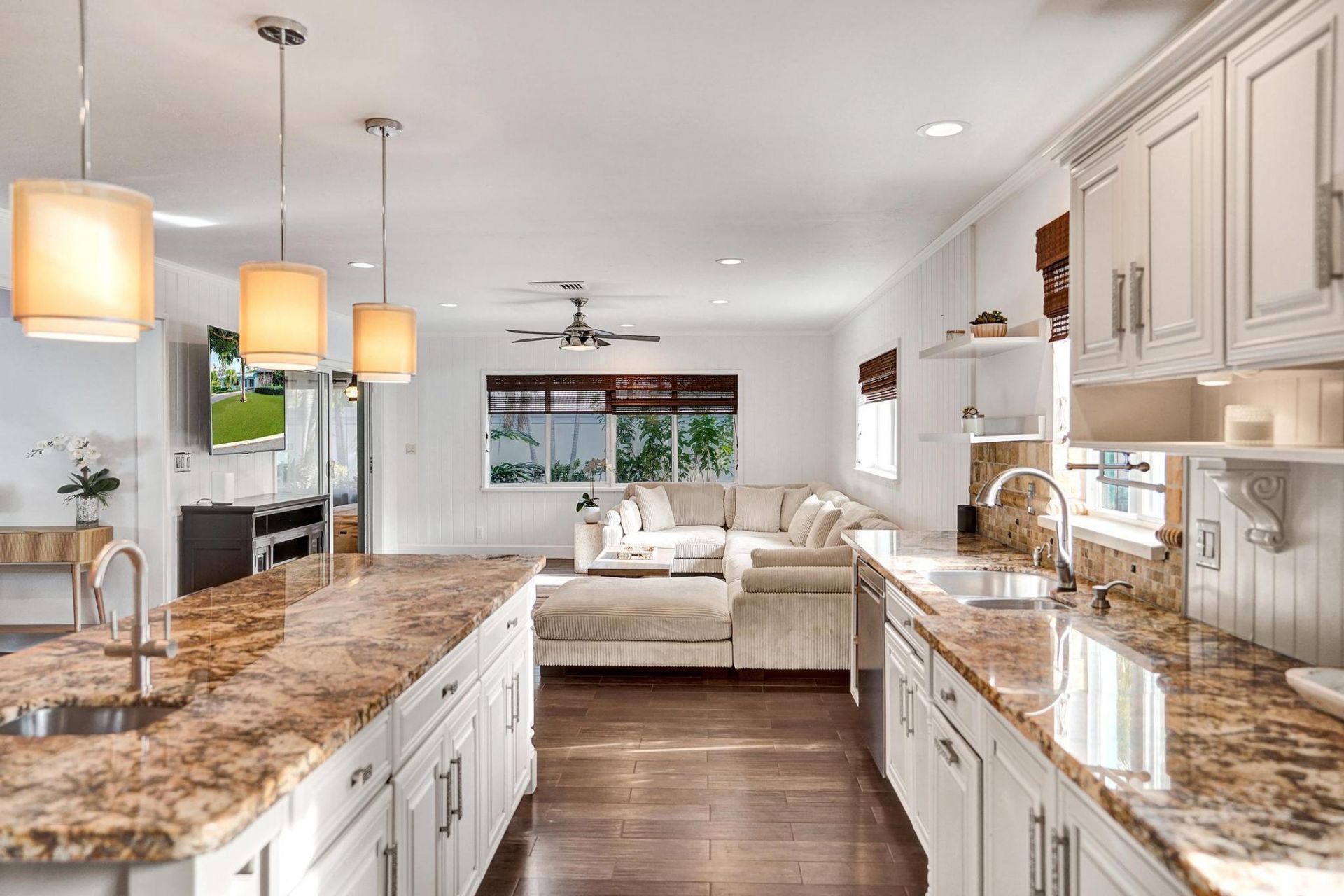 10 Minnetonka Road, Sea Ranch Lakes, FL 33308 Photo