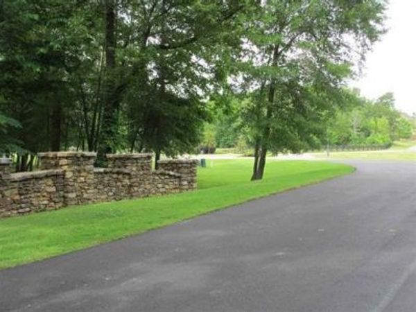 44 LEXINGTON MANOR LN, Unicorp/Eads, TN 38028