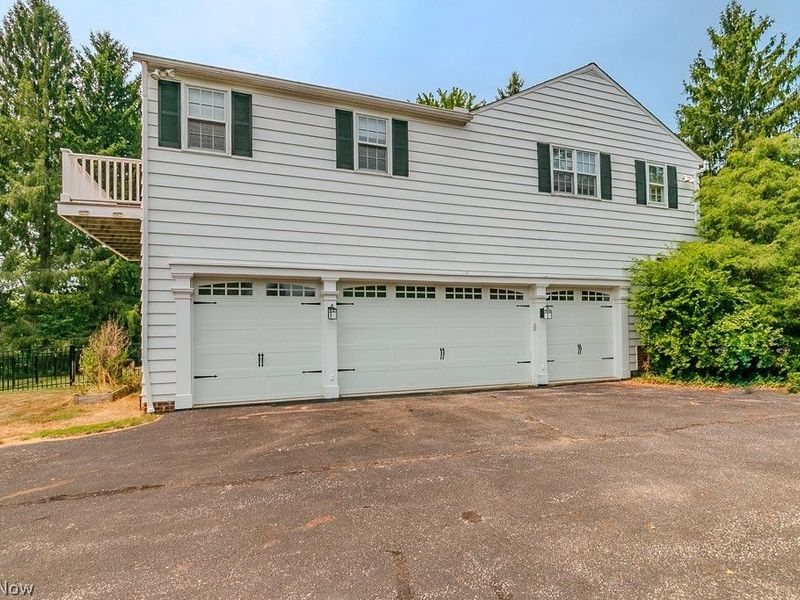 32450 Fairmount Boulevard, Pepper Pike, OH 44124 Photo 3