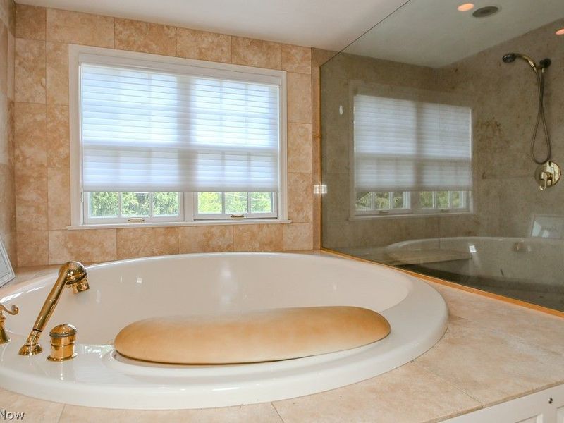 32450 Fairmount Boulevard, Pepper Pike, OH 44124 Photo 38
