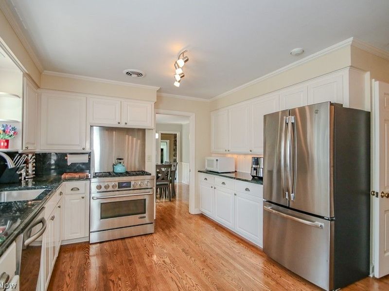 32450 Fairmount Boulevard, Pepper Pike, OH 44124 Photo 9
