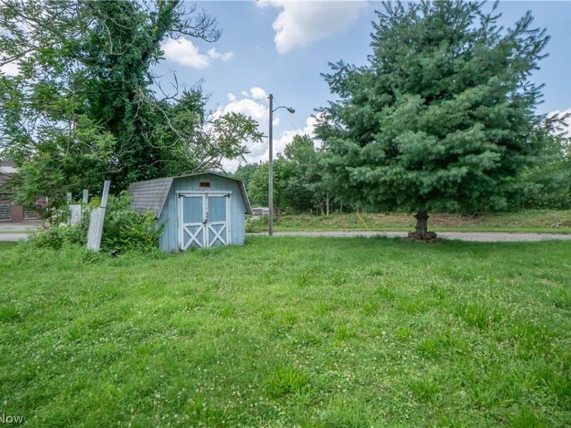 1033 Walnut Avenue, Alliance, OH 44601 Photo 27