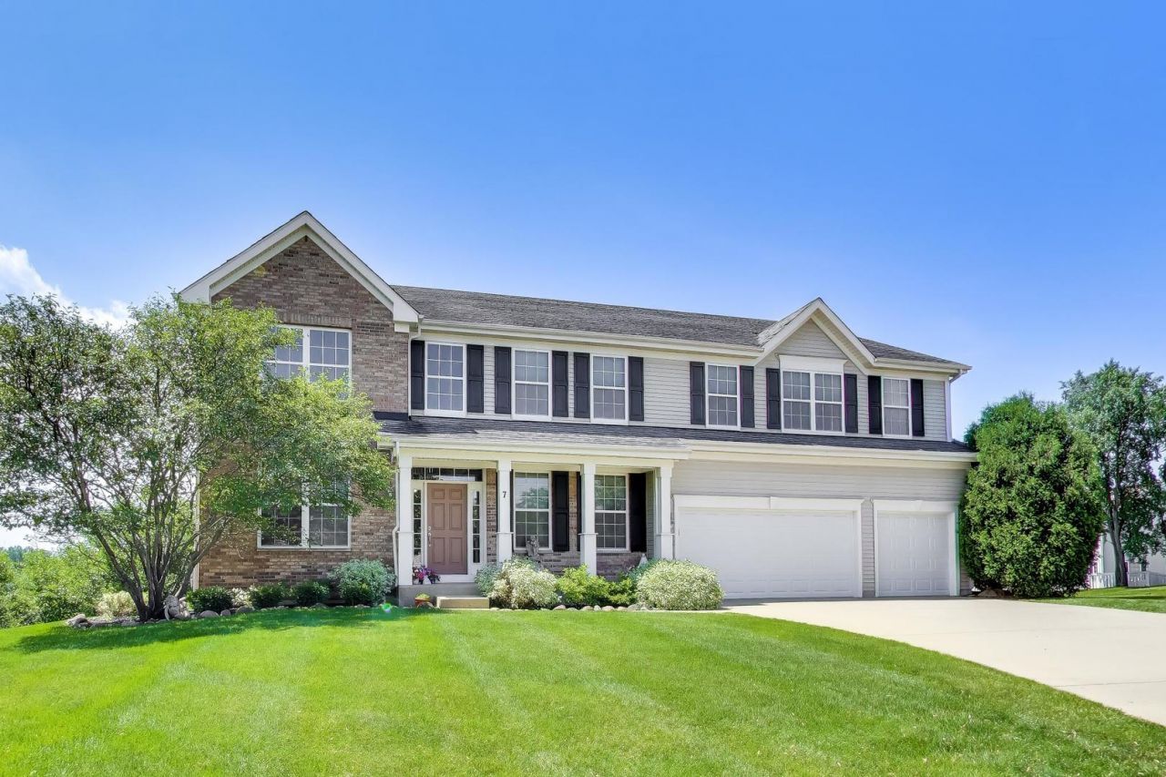 7 Fairhaven Court , Lake In The Hills, IL 60156