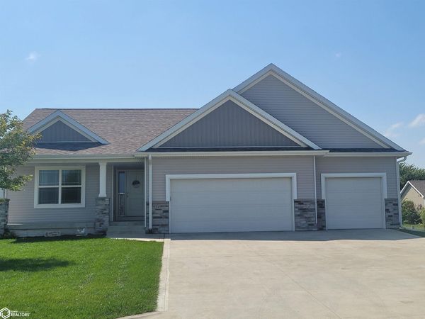20 Morningside Drive, Eagle Grove, IA 50533