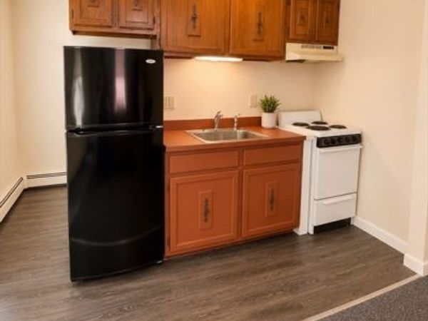 8 Exchange Ct, Unit 2, Waltham, MA 02452