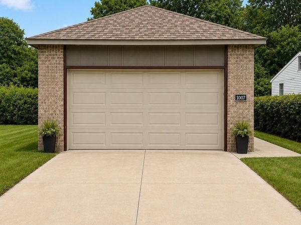 1007 E Young Street , Tulsa, OK 74106
