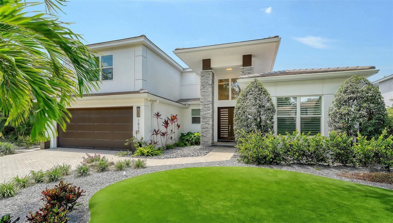 1838 Oleander Street, Sarasota, FL 34239 Photo