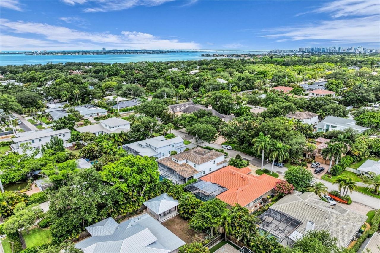 1838 Oleander Street, Sarasota, FL 34239 Photo