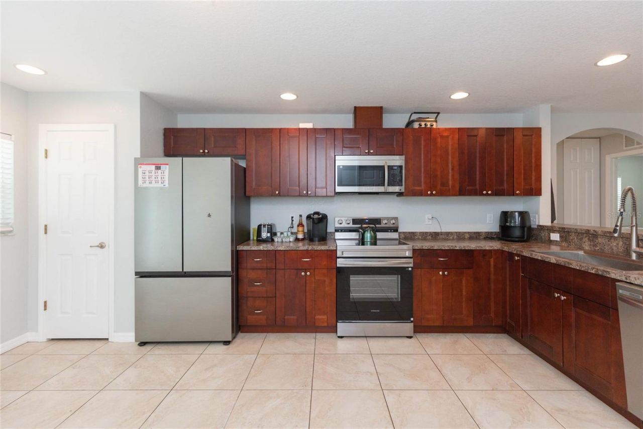1922 Melrose Avenue S, Saint Petersburg, FL 33715 Photo