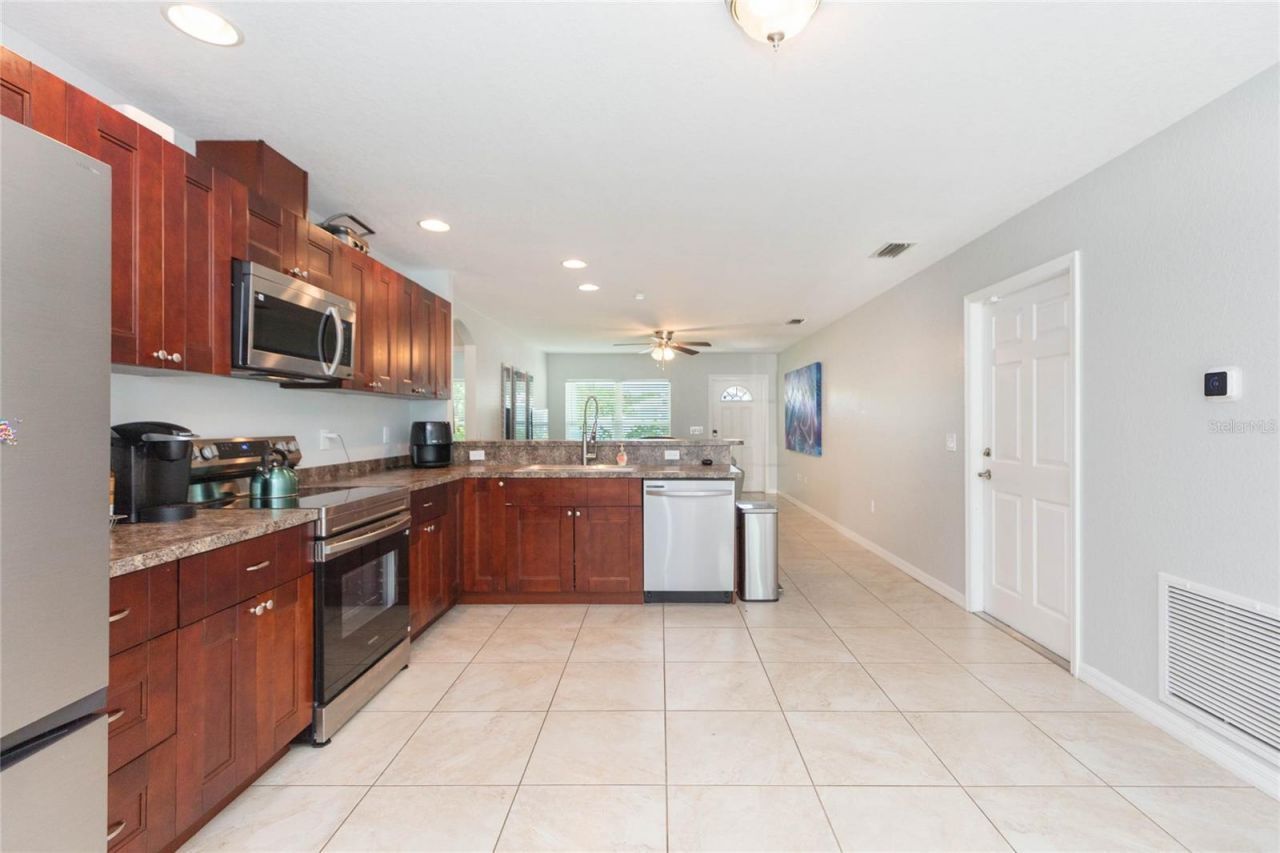 1922 Melrose Avenue S, Saint Petersburg, FL 33715 Photo