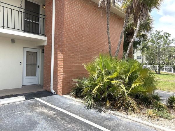 4520 OVERLOOK DRIVE NE, Unit 132, ST PETERSBURG, FL 33703