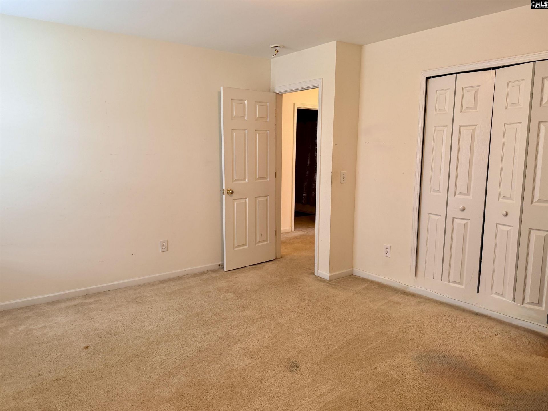 216 Marshdeer Way Photo 17