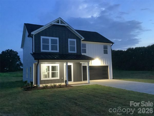 401 Oak Grove Road , Kings Mountain, NC 28086