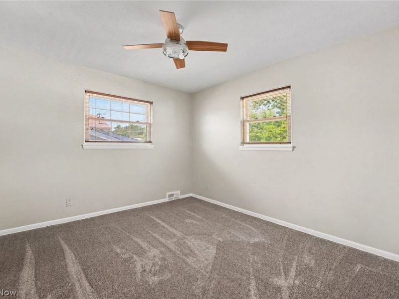 339 E 315th Street, Willowick, OH 44095 Photo 16