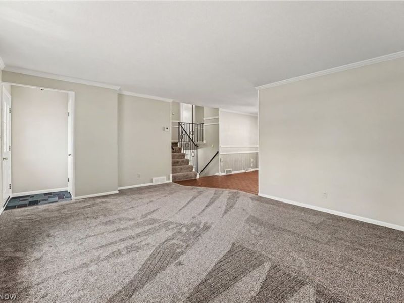 339 E 315th Street, Willowick, OH 44095 Photo 6