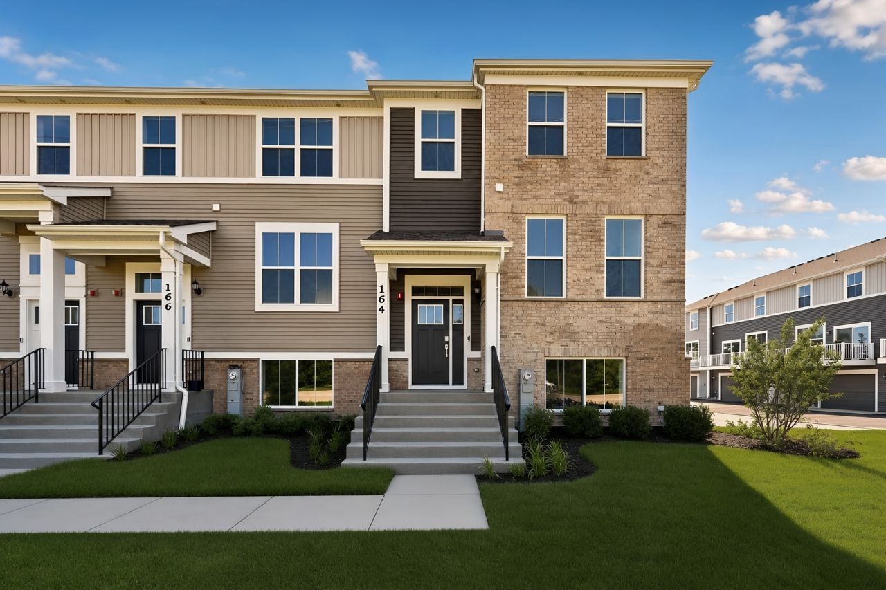 164 E Berkshire Drive , Crystal Lake, IL 60014