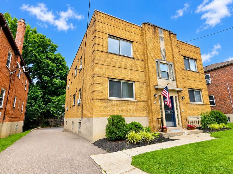 4224 Virginia Avenue, Cincinnati, OH 45223 Photo 2