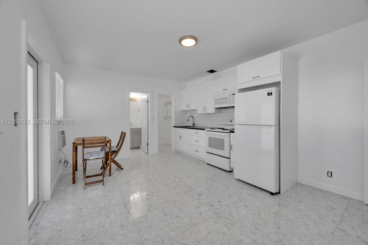 3551 NW 20th St , Miami, FL 33142 Photo