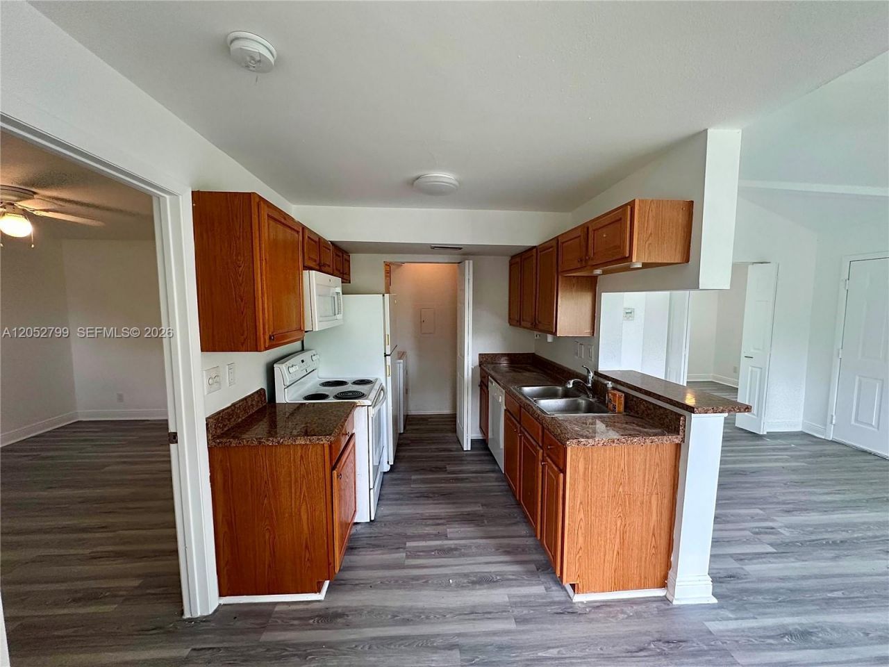 8767 NW 39th St , Sunrise, FL 33351 Photo