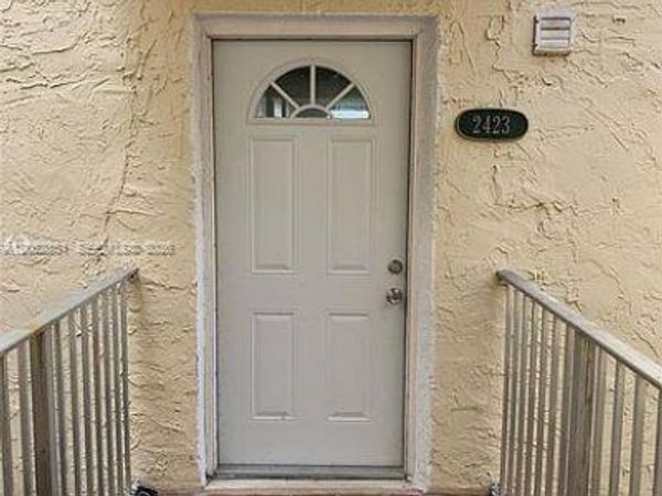 10000 NW 80th Ct , Unit 2423, Hialeah Gardens, FL 33016