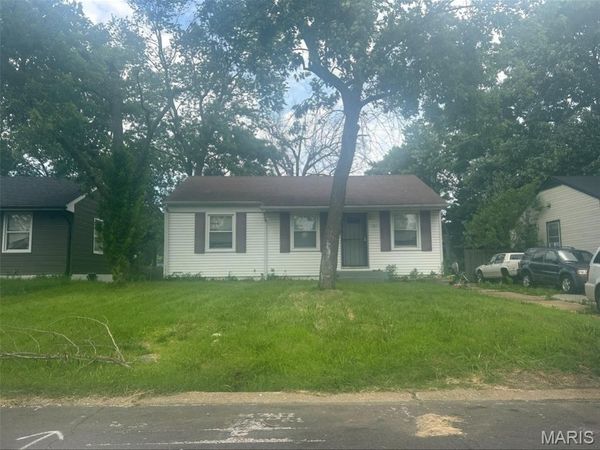 321 Midlothian Road , St Louis, MO 63137