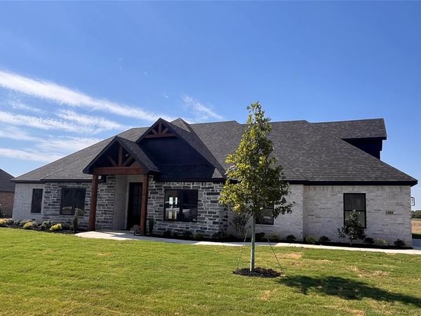 1404 Dixie Estates Way , Whitesboro, TX 76273