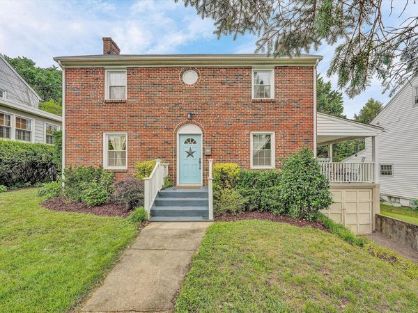 2317 Idavere RD SW, Roanoke, VA 24015