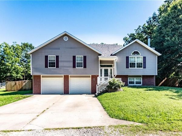 310 Marilyn Avenue, Knob Noster, MO 65336