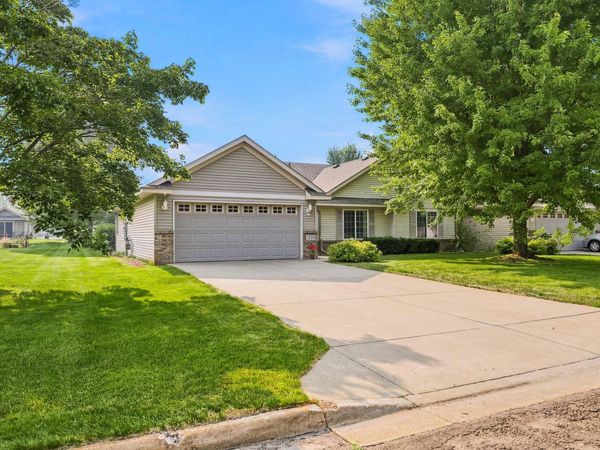 1235 35th Avenue N, Saint Cloud, MN 56303