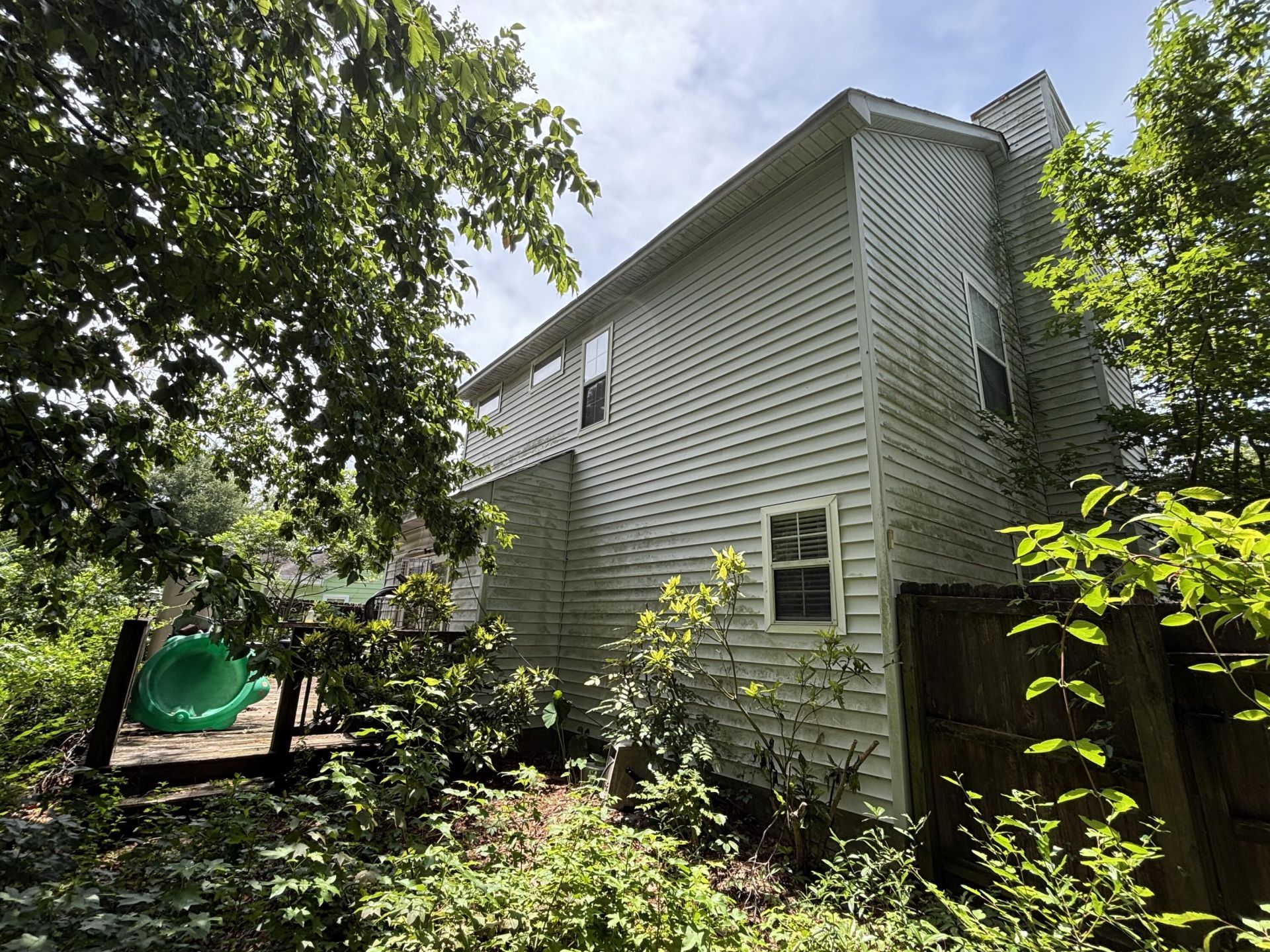 110 Nottingham Court Photo 13