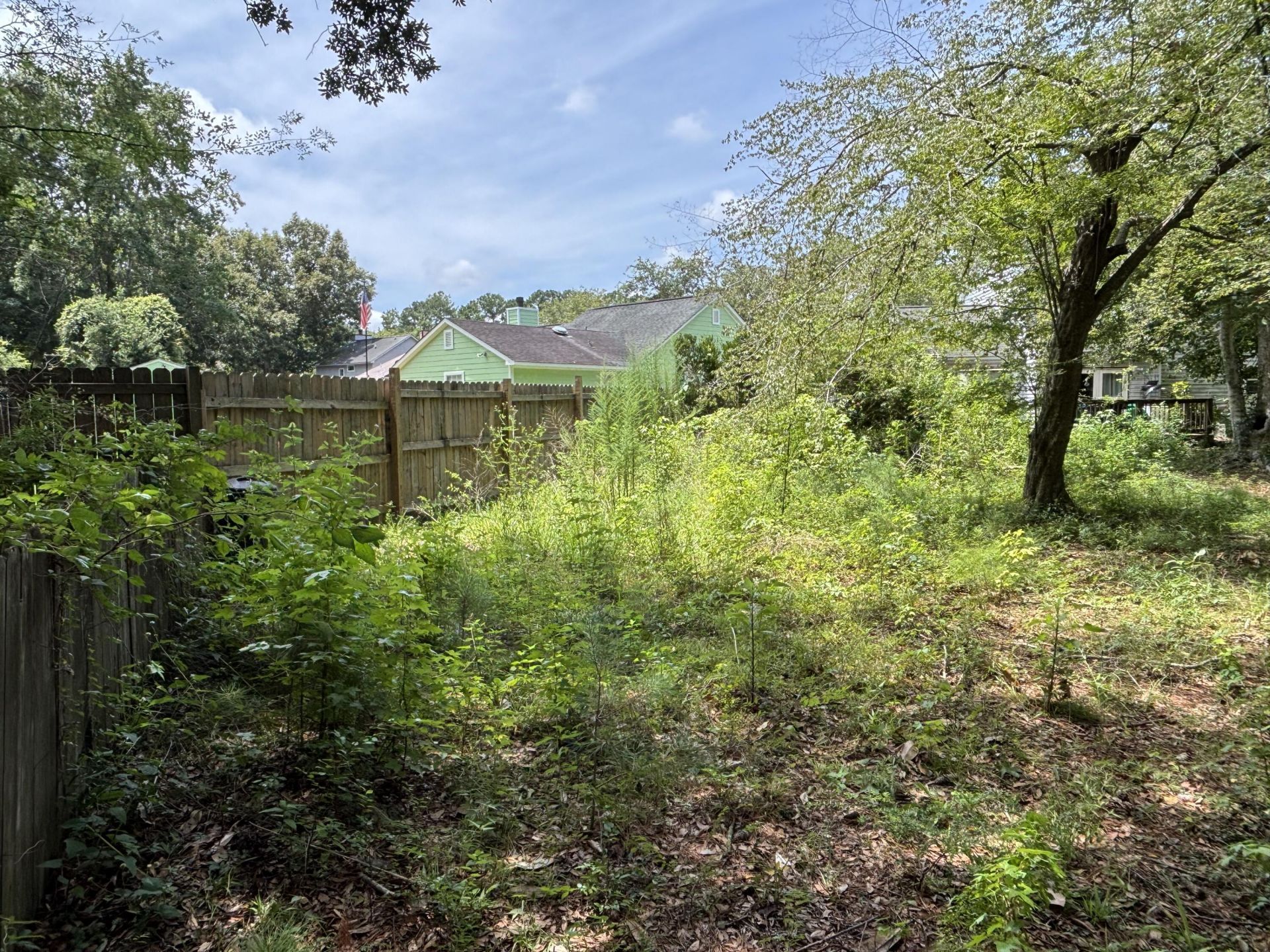 110 Nottingham Court Photo 18