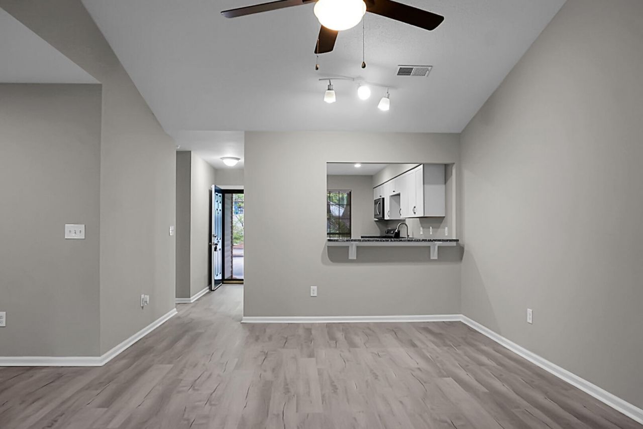 17 Indigo Lane Photo 6